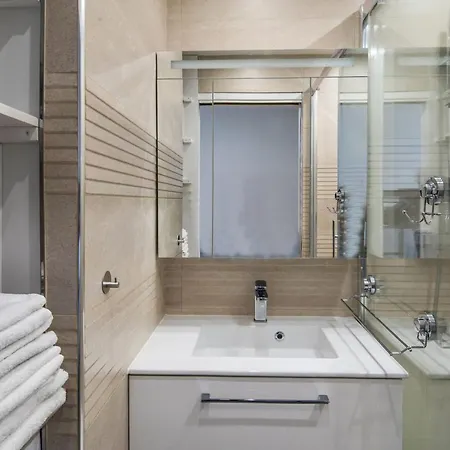 Nice 3 Stars Flat With Direct Access To The Slopes In - Welkeys *